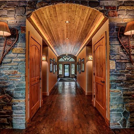 Whispering Pines Lodge: 9 Bedroom Игл-Ривер Экстерьер фото