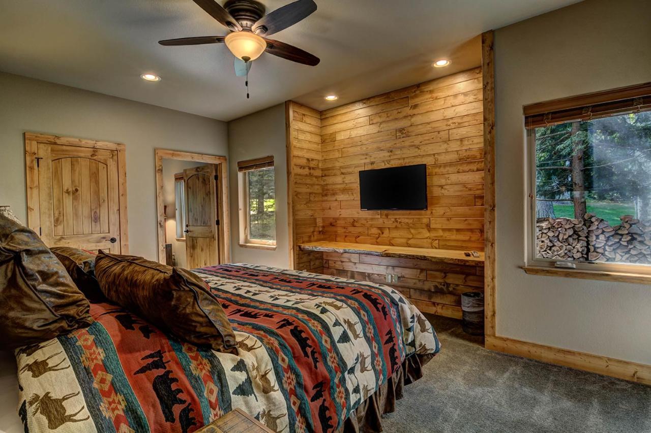 Whispering Pines Lodge: 9 Bedroom Игл-Ривер Экстерьер фото